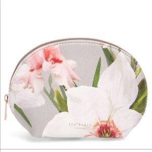 NWT. TED BAKER. MAKEUP BAG.